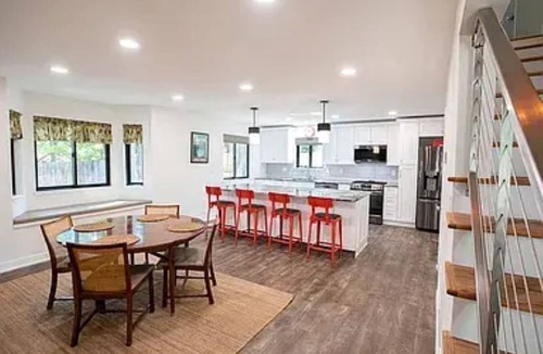 Lower Kingsbury House | Modern Stateline home, Walk to town, Large 2 car garage,Dead end street.