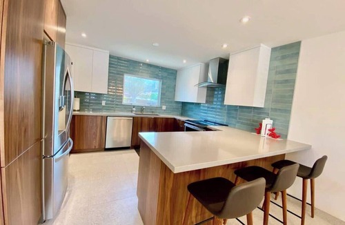 Canyon Corridor Condo | Modern Treat: Stunning Remodeled Townhome