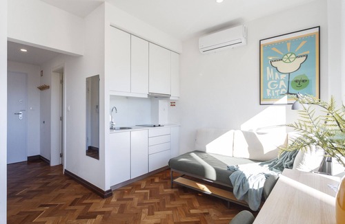 Santo Antonio Apartment | Mojito Breeze in Lisbon by Misha's Place (3C)