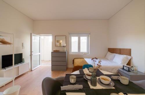Santo Condestavel Apartment | Monsanto Hill House - NO. 565 -1 E