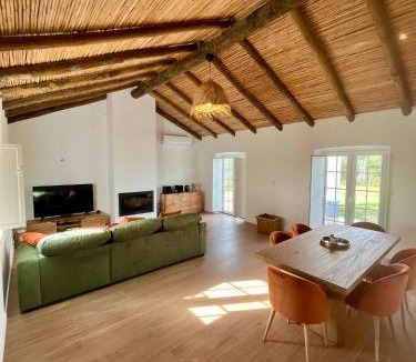 Cuba House | Monte da Lebrinha