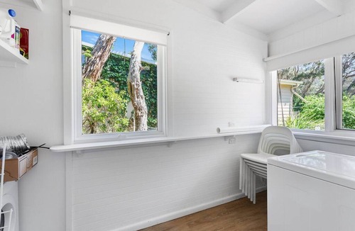 Rye House | Moonah Cottage Rye by Ready Set Stay- Close to the beach & WIFI