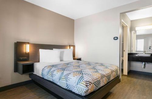 Merced Hotel | Motel 6-Merced, CA - North