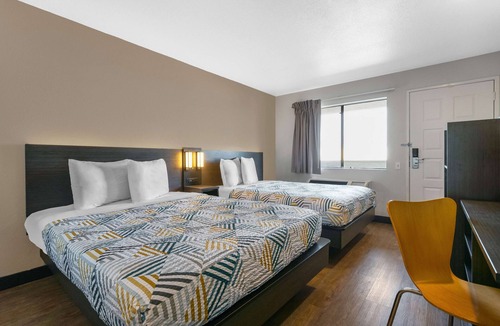 Merced Hotel | Motel 6 Merced, CA - North
