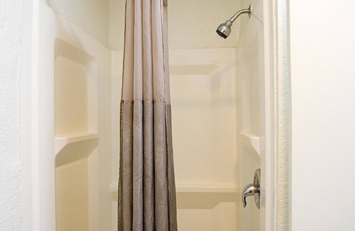 Modesto Hotel | Motel 6 Modesto, CA - Downtown