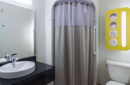 Oroville Hotel | Motel 6 Oroville, CA