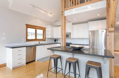 Nicklaus North House | Mountain chalet w/AC, hot tub & deck