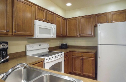 Round Hill Village House | Mountain & Lake Vacation with Spacious 2BR at South Shore