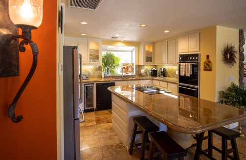 Borrego Springs House | Mountain-View Home with Pool & Wheelchair Shower