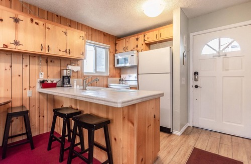 Mammoth Lakes Villa | Mountain View Villas 34