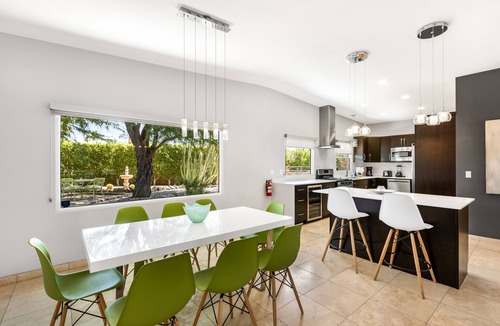 Sunrise Vista Chino House | Movie Colony Contemporary