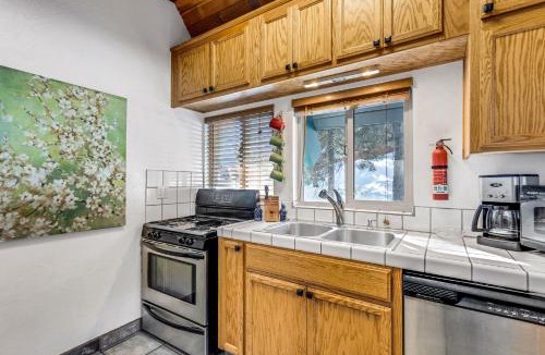 Bear Valley House | Multi-Family Cabin in Great Location #183