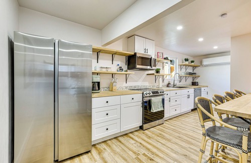 Cienega Springs House | Multi-Home Retreat on Colorado River w/Boat Dock!
