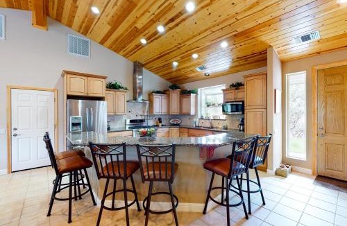Bass Lake House | Murray Lake Retreat