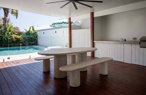 Burleigh Waters House | Muse by Khove