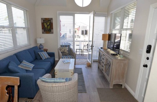 West Newport Condo | My Newport Get - Away