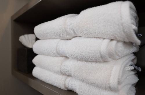 Half Moon Bay Bed & Breakfast | Nantucket Whale Inn
