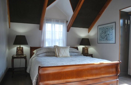 St. Helena House | Napa Valley Hideaway; Secluded Setting in St. Helena, Heart of the Wine Country