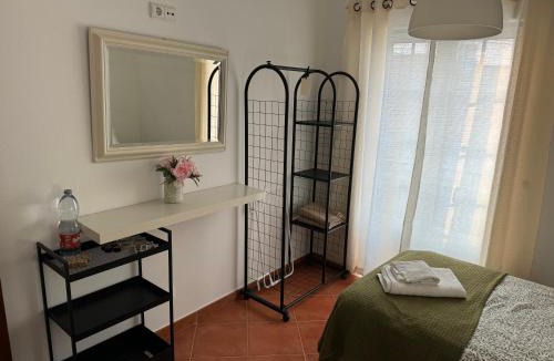 Almograve House | Nature House Almograve - Double Room with balcony and shared bathroom- Fishermen's Trail
