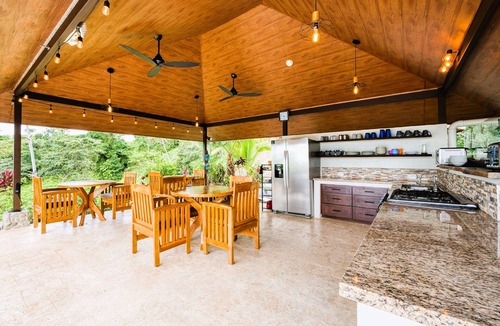 Ballena Bed & Breakfast | Nature's Edge Boutique Hotel
