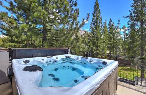 Tahoe Paradise House | Navahoe Nest - Large Luxury Home w Hot Tub