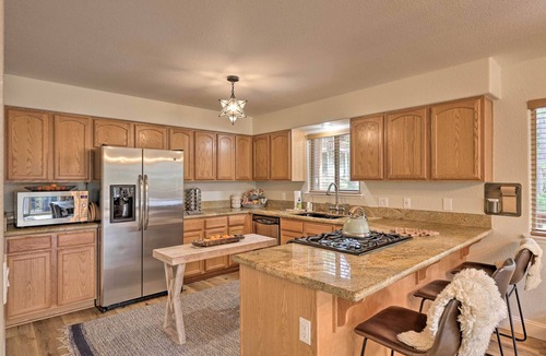 Arnold Cottage | Near Hiking + Wineries: Arnold Cabin w/Deck!