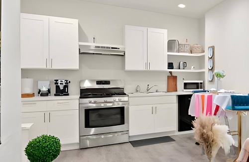 Ontario House | Near ON Airport Chaffey Claremont College Ontario Outlets 1B1B 2Beds 4people
