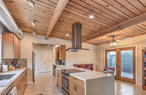 Rancho Oakey House | Near Strip Oasis with Pool, 3 BR - Extended Stay