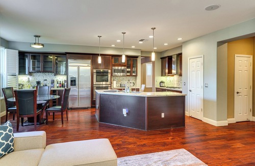 Tracy House | Near Wineries & Parks: Waterfront Tracy Getaway!