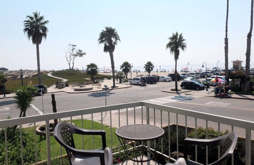 Carpinteria Condo | NEW! Beautiful 2 Bed Beach Condo #120