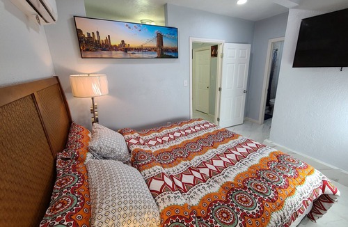Las Vegas House | ➤New Build Guest House Private Entrance 12min DTWN