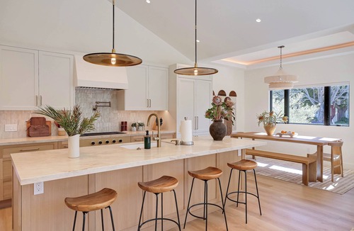 East Mesa House | NEW! Coastal Retreat - Exquisite remodel, high end finishes, hot tub, A/C, fire pit, luxury by beach