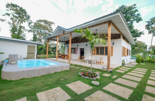 Puerto Viejo de Talamanca House | NEW Construction! AC Fiber Private Pool Walk to Beach! Palma Rosa