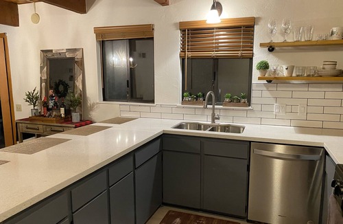 Idyllwild Cabin | NEW Cozy Modern Cabin~ Pet Friendly ~ Newly Remodeled