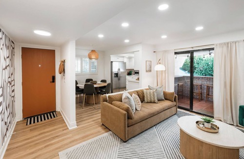 Palm Springs Condo | NEW Desert Escape: Patio Bar, Pool View, 3 King Beds
