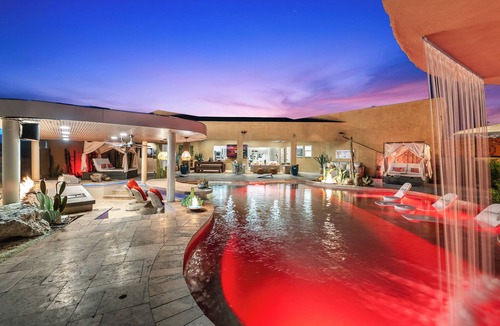 Lake Havasu City House | NEW Designer Pool Home - ALL Season Retreat