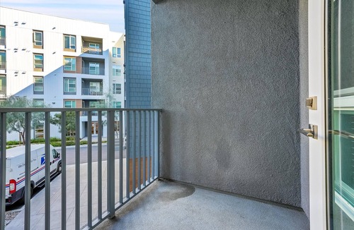 Mission Valley Apartment | New! nr Dwtn San Diego 1BR | Pool deck w/Hot tub