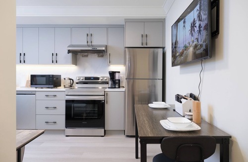 Kerrisdale House | New Vancouver Kerrisdale Suite mins to Yvr/Ubc