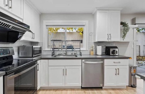 Berryessa House | NewLuxHome! EV! MiniGolf! PoolTable! HeartofSanJose
