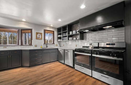 Big Bear Lake Hotel | Newly renovated boutique property in the heart of Big Bear Lake!