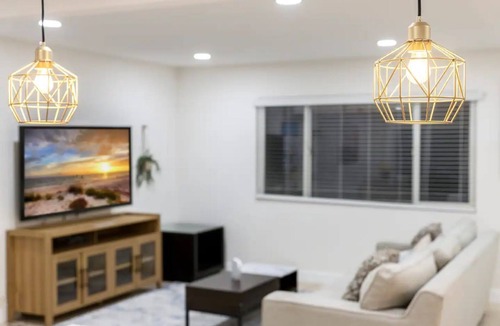 City of Industry House | Newly Renovated Next to Park 20min to Disney