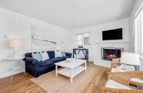 West Newport House | Newport Coastal Charm