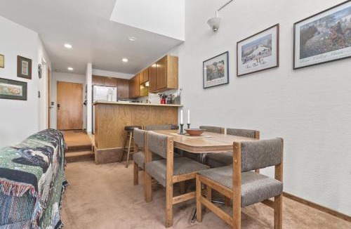 Bear Valley Apartment | Nice All-Season Condo in BV Village - Sundowner 9