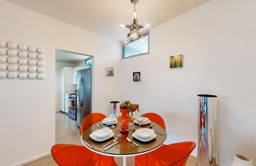 Racquet Club South House | Nicola Modern - 68794