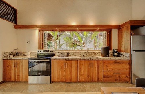 Chiguata Ski Chalet | Nirvana House. Tropical balinese style house