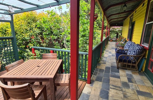 Katoomba House | No.14 - Unique Blue Mountains Home Away from Home