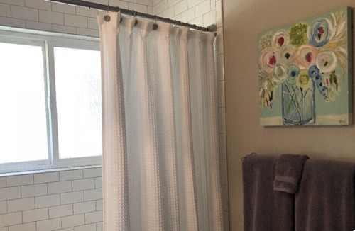 Oak View Apartment | No Cleaning Fees Come relax, sunbath, sit around the fire, dine and enjoy life