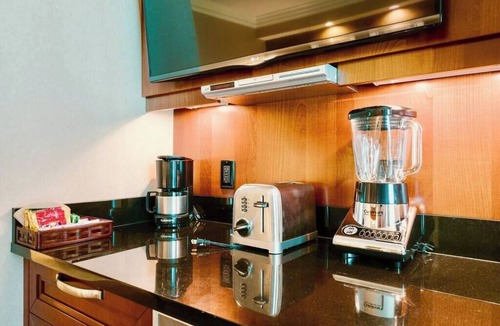 Las Vegas Condo | No Resort Fee | Strip Views, Pools & Parking