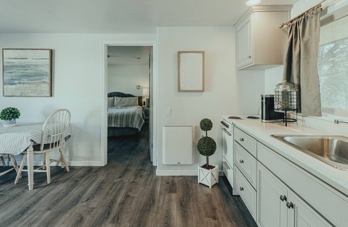 San Luis Obispo House | North Carriage House at Chateau Noland