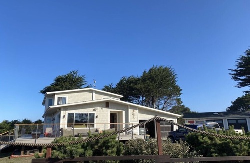 Fort Bragg House | North Coast Relaxing Get Away